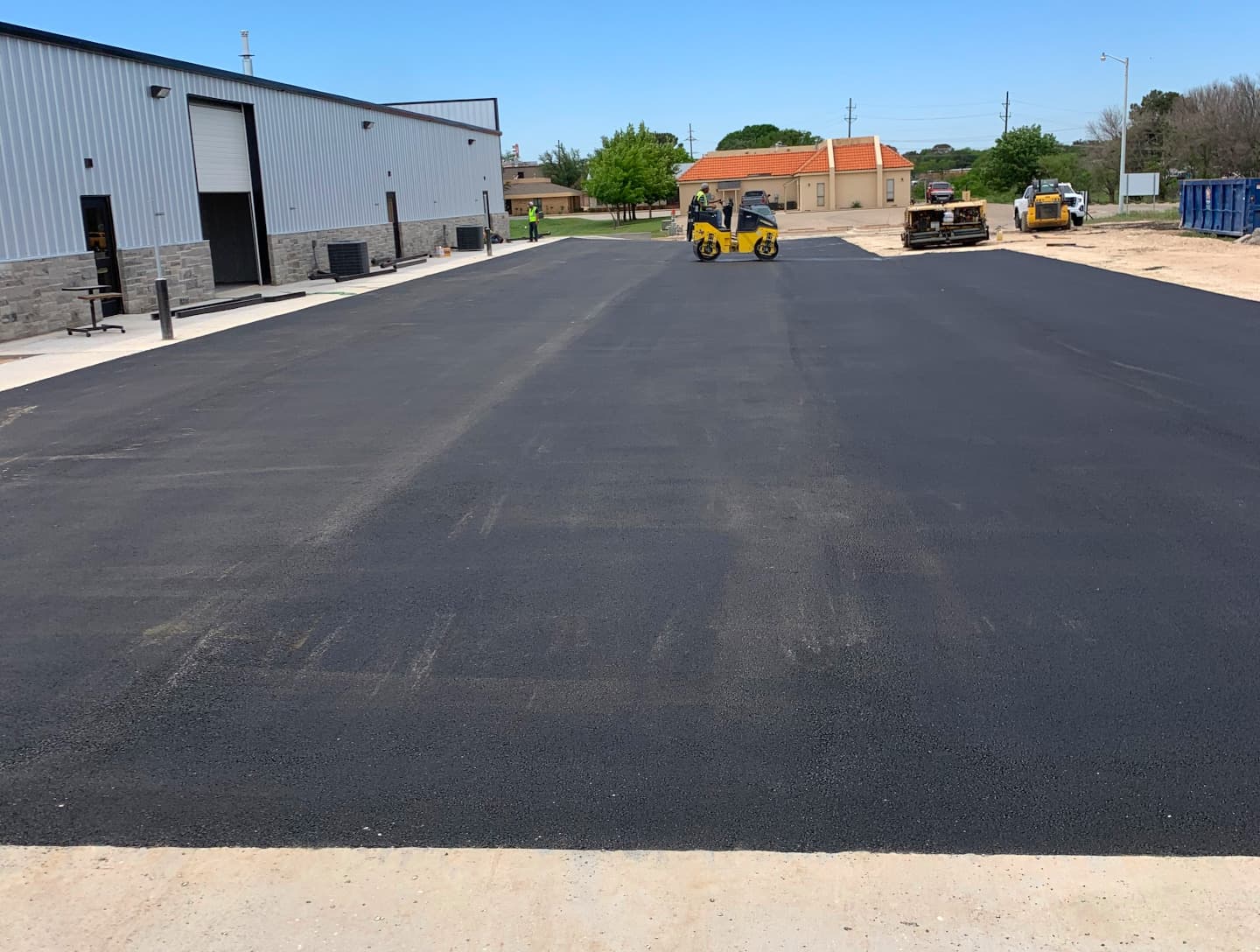 New commercial asphalt paving in West Texas
